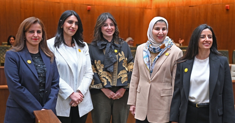 زهرة العرفج تُزهر في «البلدي» 