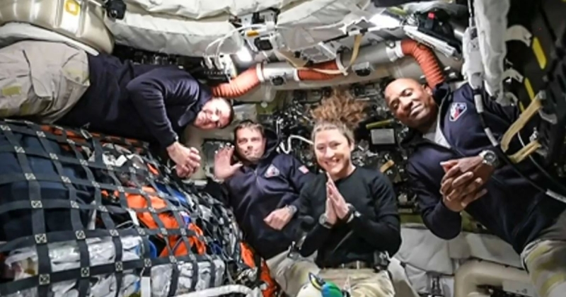 رواد «أرتيميس» يحطمون الرقم القياسي لأبعد مسافة يجتازها البشر في الفضاء