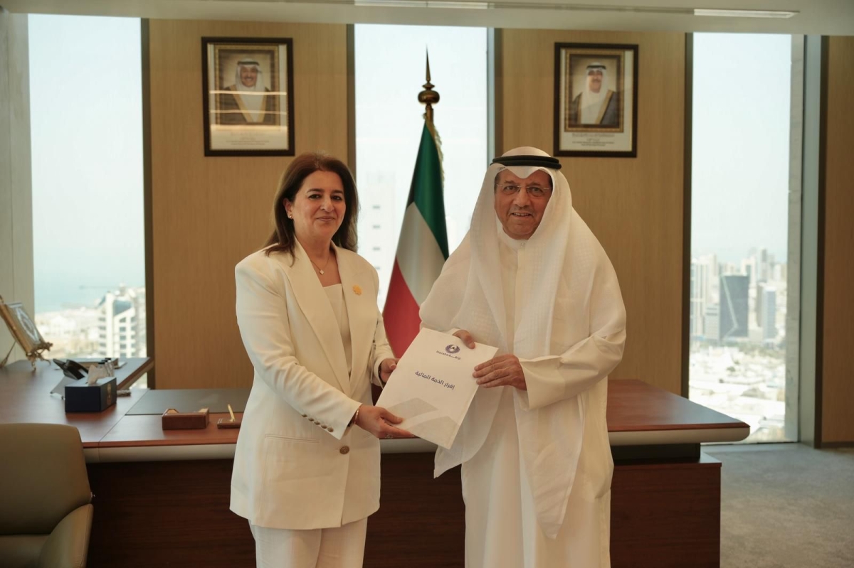 رئيسة «نزاهة» تقدم إقرار الذمة المالية لرئيس «الأعلى للقضاء» 