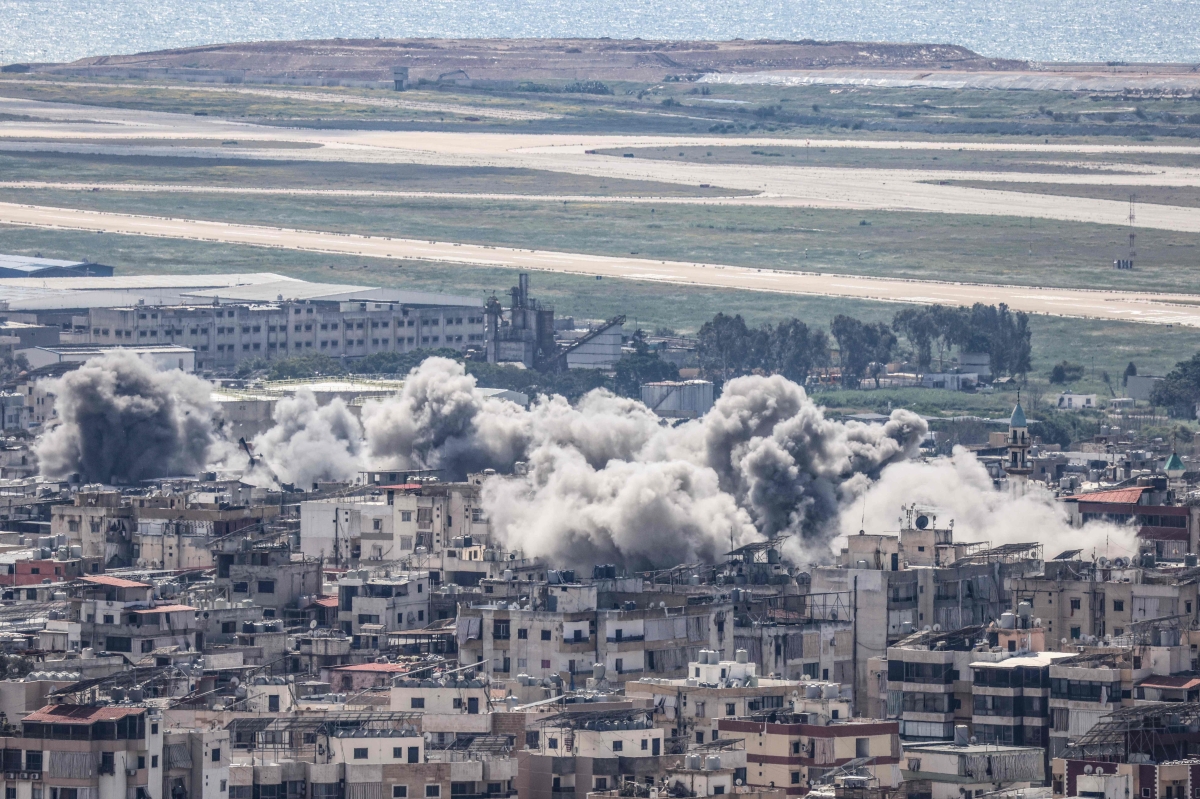 إسرائيل تُدمّر مربعات سكنية في الضاحية الجنوبية (أ ف ب)