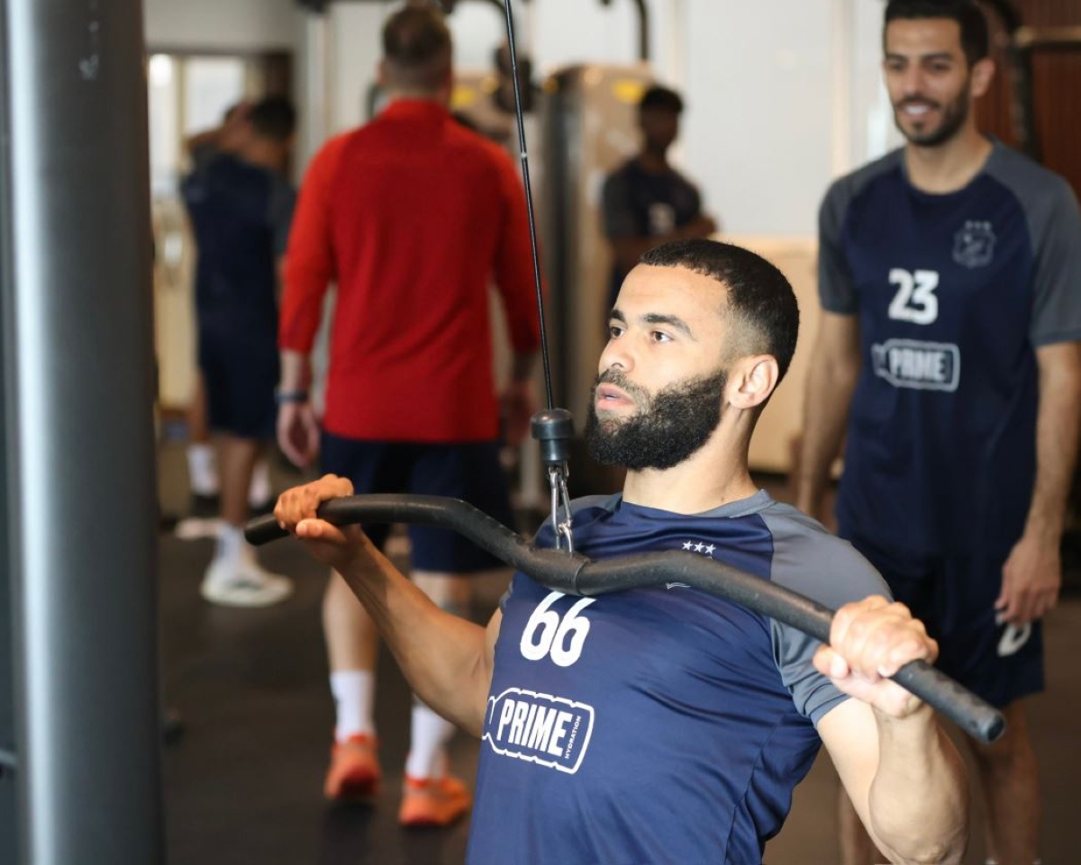 برحمة خلال مشاركته في تدريبات «الأبيض» 