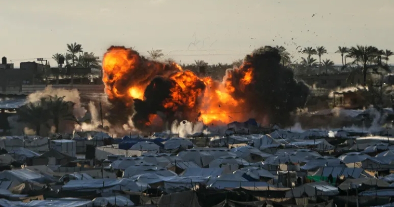 6 شهداء في غارة إسرائيلية على نقطة تفتيش في قطاع غزة 