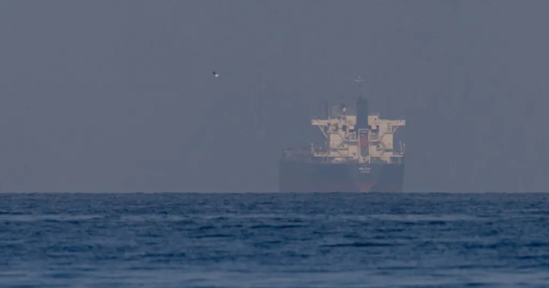 سفينتان أبحرتا من إيران تعبران مضيق هرمز