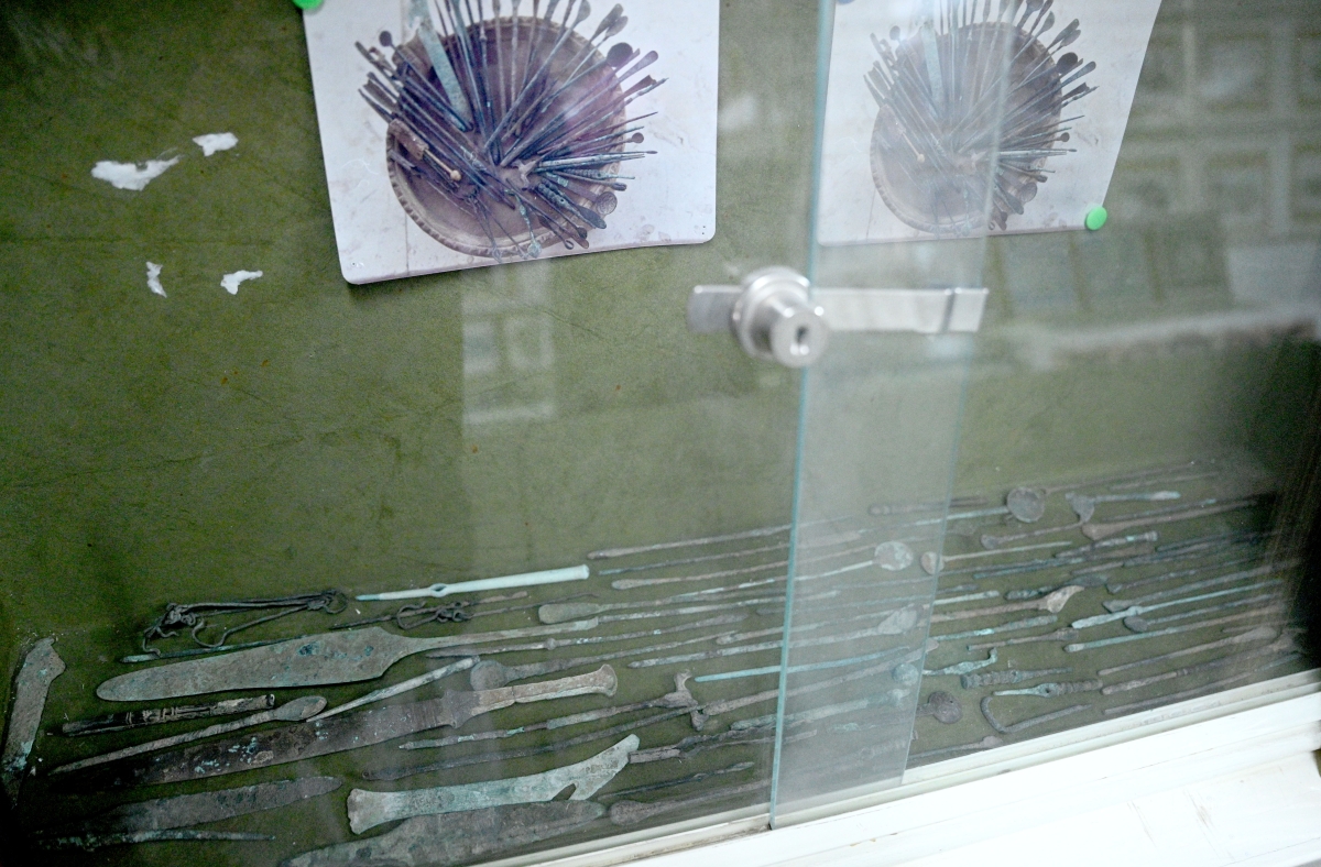 أسلحة بيضاء قديمة