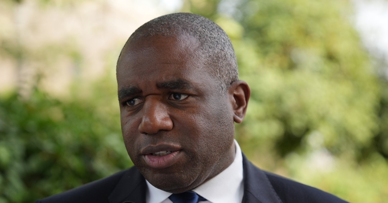 نائب رئيس الوزراء البريطاني: الكويت شريك موثوق ومحوري في استقرار المنطقة