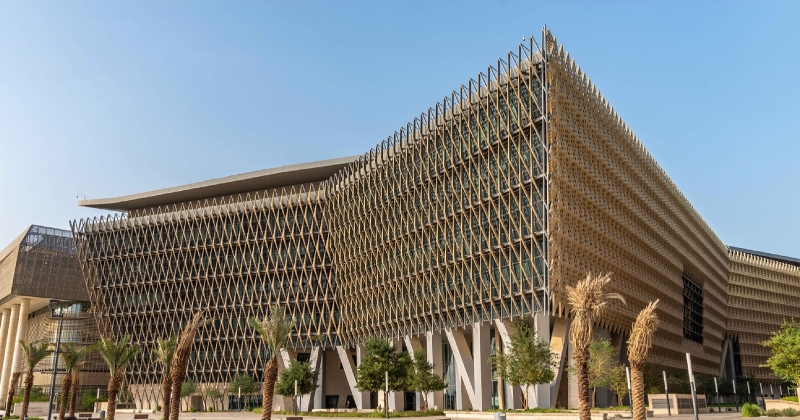 الكويت – جامعة الكويت: الامتحانات النهائية لكلية الحقوق… عن بعد