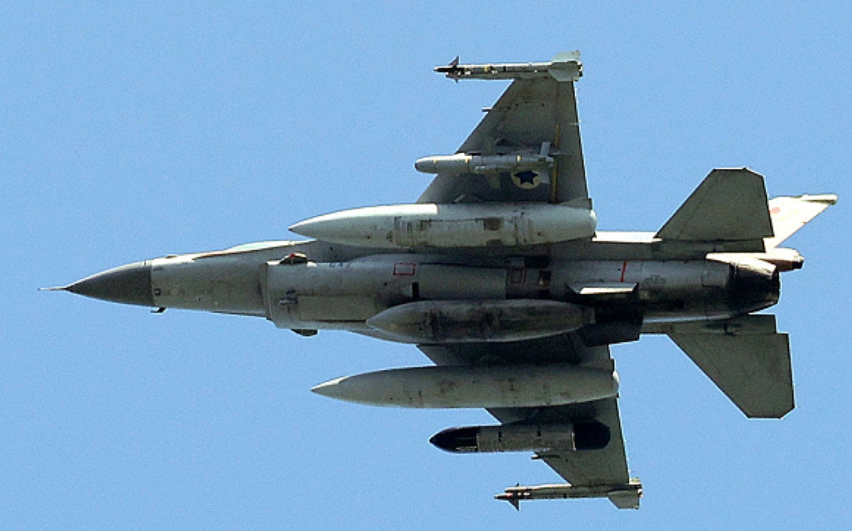 مقاتلة «إف - 16» إسرائيلية