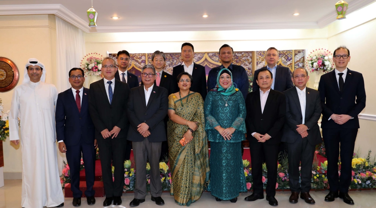 السفير المطيري وسفراء دول آسيان 