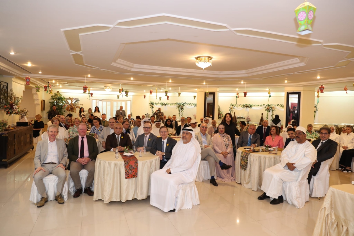 حضور دبلوماسي كبير 