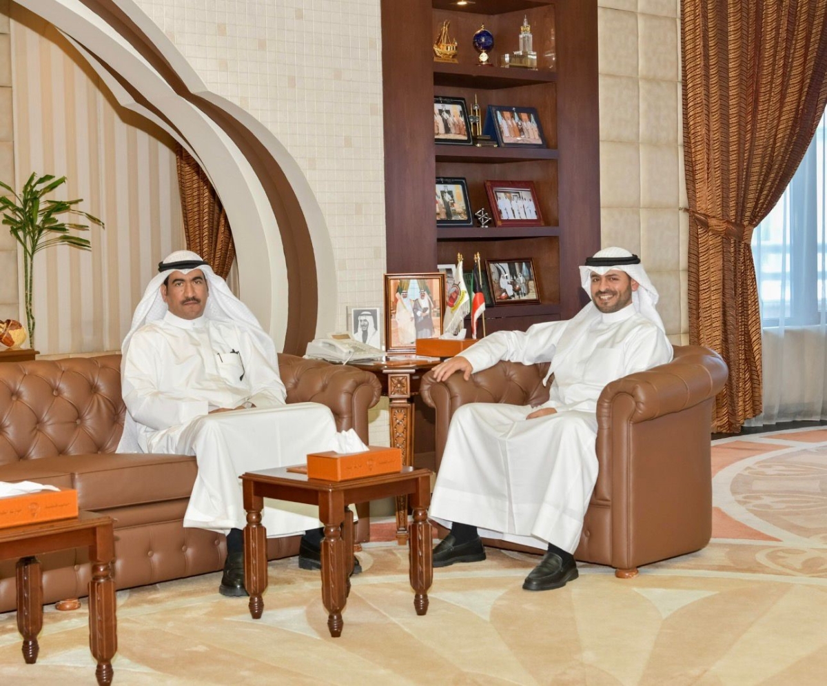 المحافظ ملتقيا عيد الرشيدي