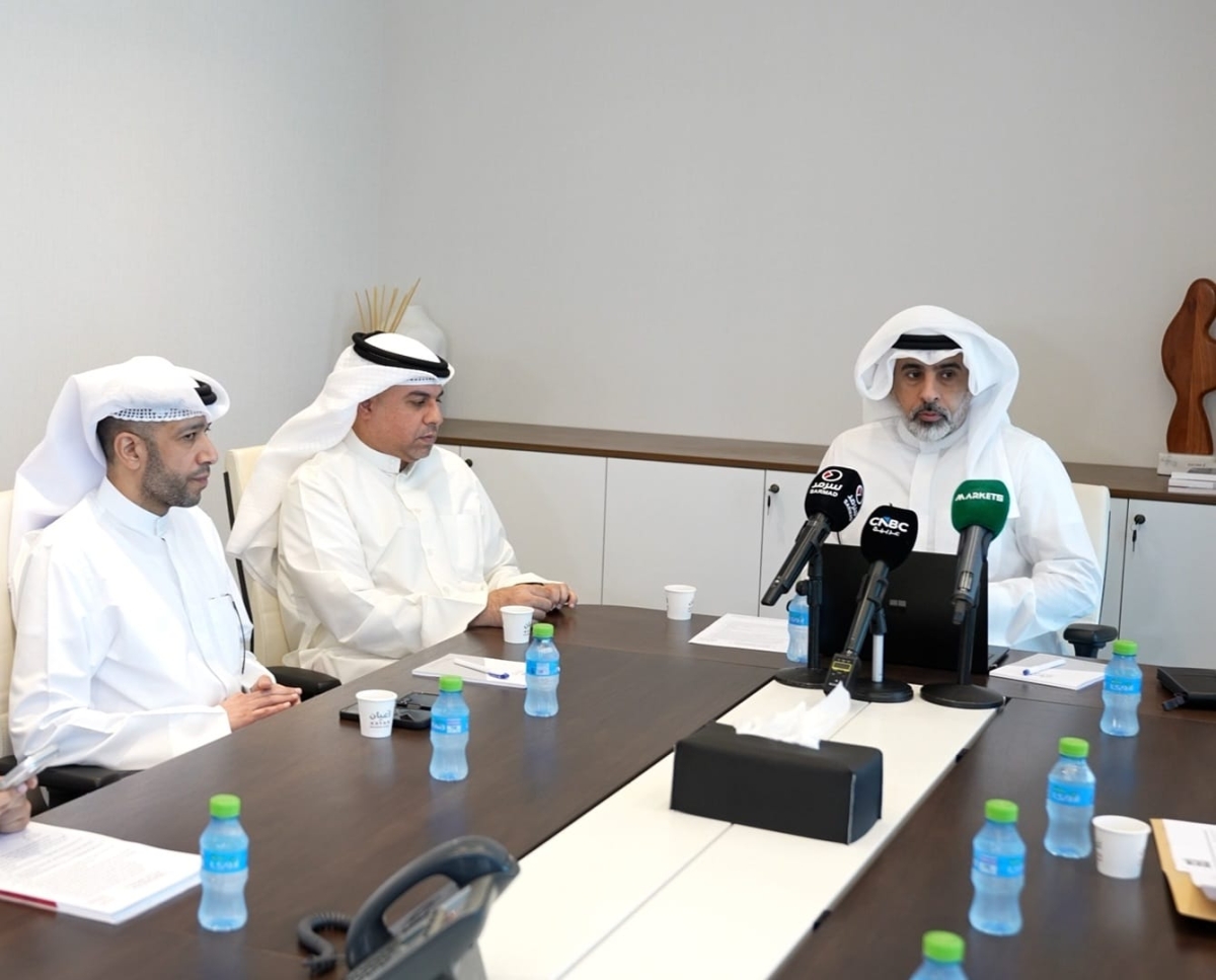 الخميس مترئساً اجتماع الجمعية العمومية بحضور العوضي 