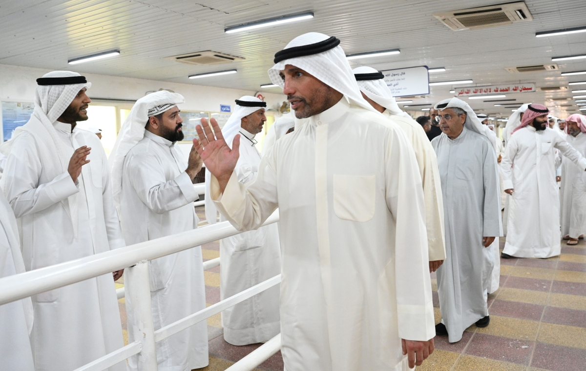 مرزوق الغانم معزياً 