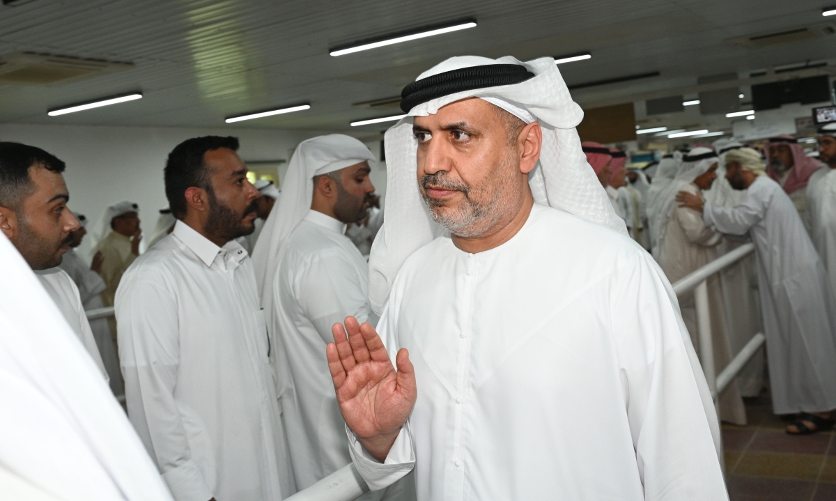 السفير الإماراتي قدم واجب العزاء 