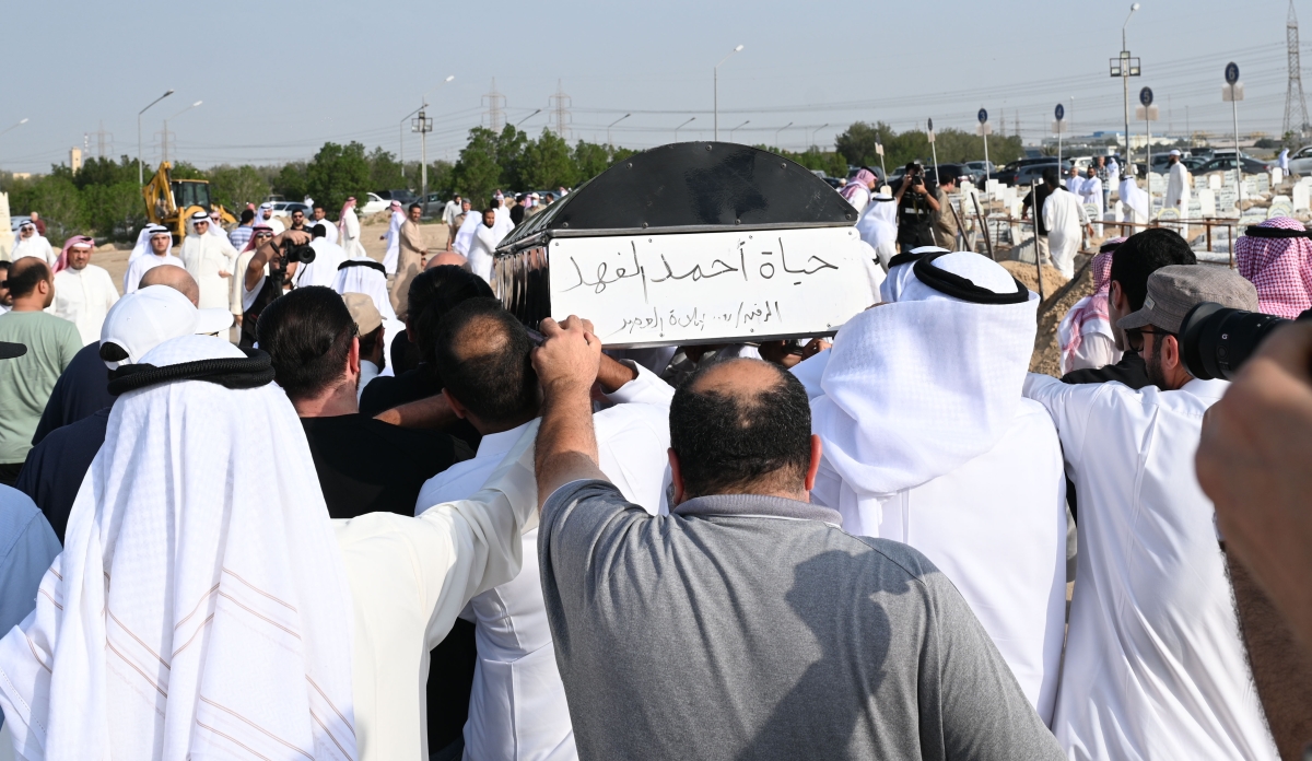 حياة الفهد إلى مثواها (تصوير نايف العقلة)