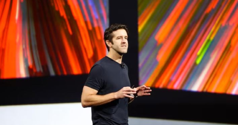 تعيين جون تيرنوس رئيساً تنفيذياً لـ«أبل» 