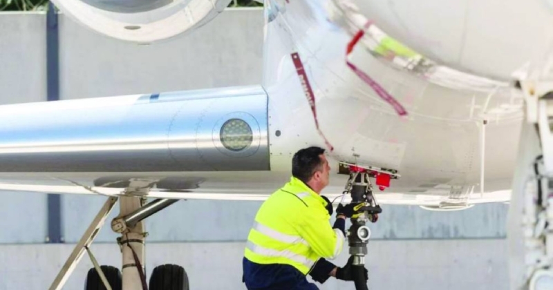 شركات الطيران في أوروبا وآسيا تواجه أزمة نقص محتمل بإمدادات وقود الطائرات 