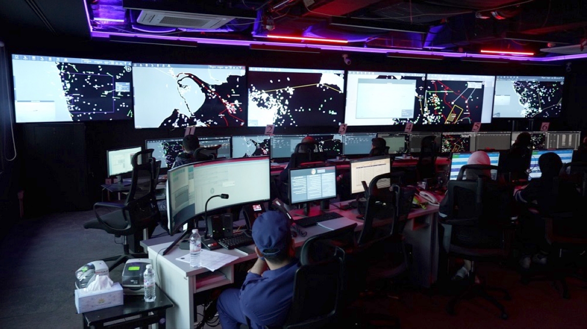 غرفة عمليات خفر السواحل لمراقبة البحر