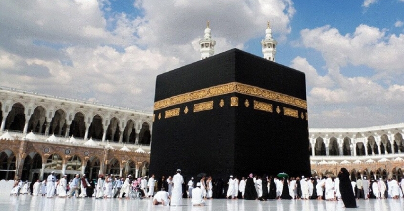 حجاج إيرانيون يصلون السعودية