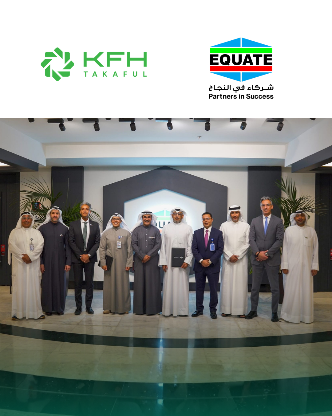  مسؤولو «بيتك تكافل» و«إيكويت» عقب توقيع الاتفاقية