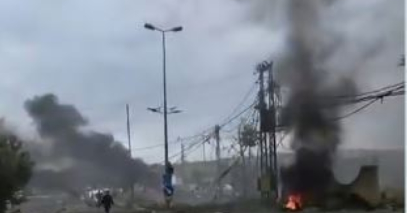 غارة إسرائيلية على بلدة في جنوب لبنان بعد إنذار بالإخلاء