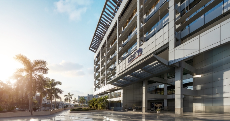 «الوطني - مصر» الأفضل من «يورومني» في الباقات والخدمات المصرفية المميزة 2026 