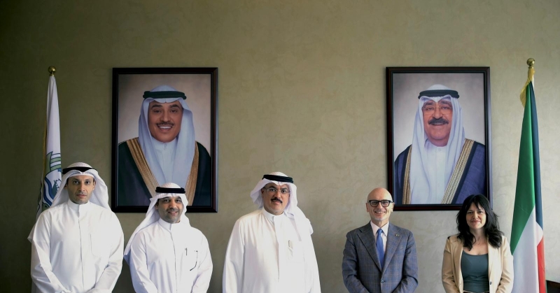 وزير التربية والسفير الإيطالي بحثا تعزيز التعاون التعليمي والثقافي