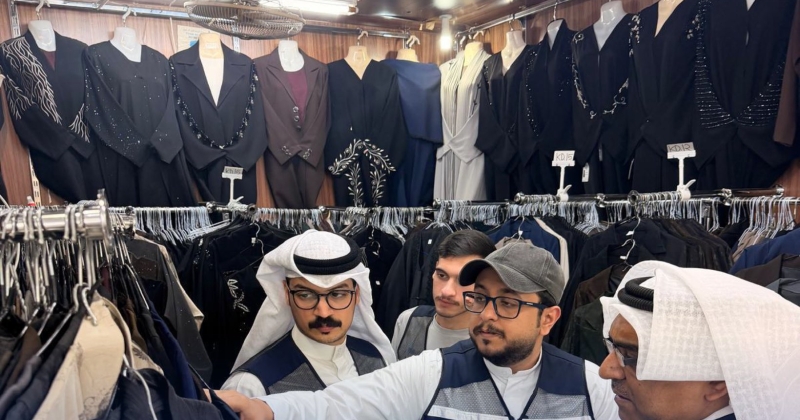 «الرقابة التجارية»: 66 محضر ضبط في أسواق المباركية والفروانية