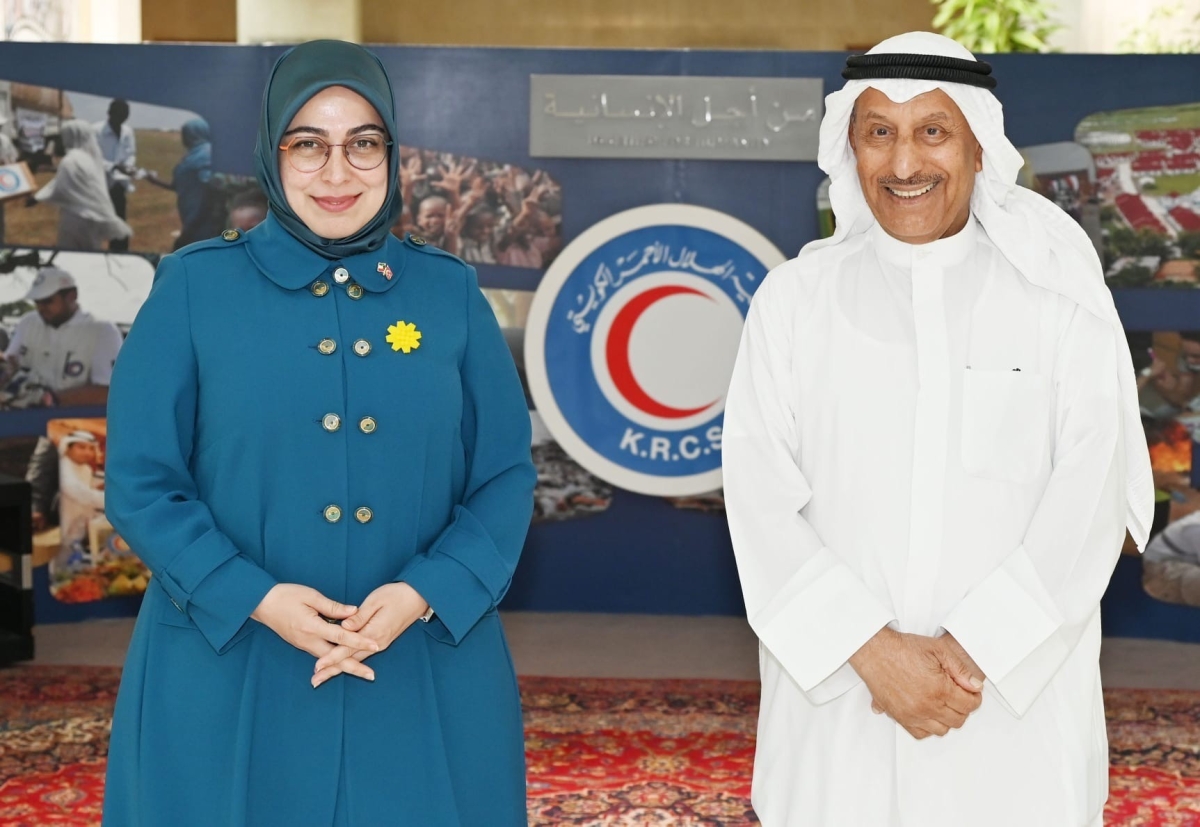 المغامس والسفيرة سونمز