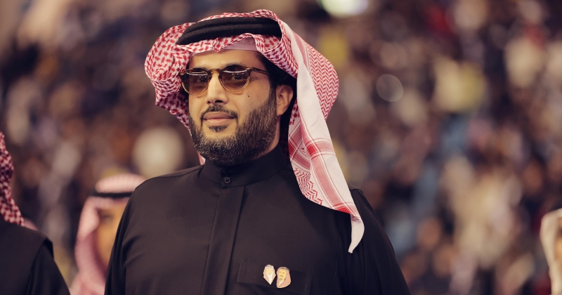 أمين عام «جمعية تاكسي لندن» يطالب باختيار تركي آل الشيخ لمنصب عمدة لندن ويشيد بتأثيره في الملاكمة 