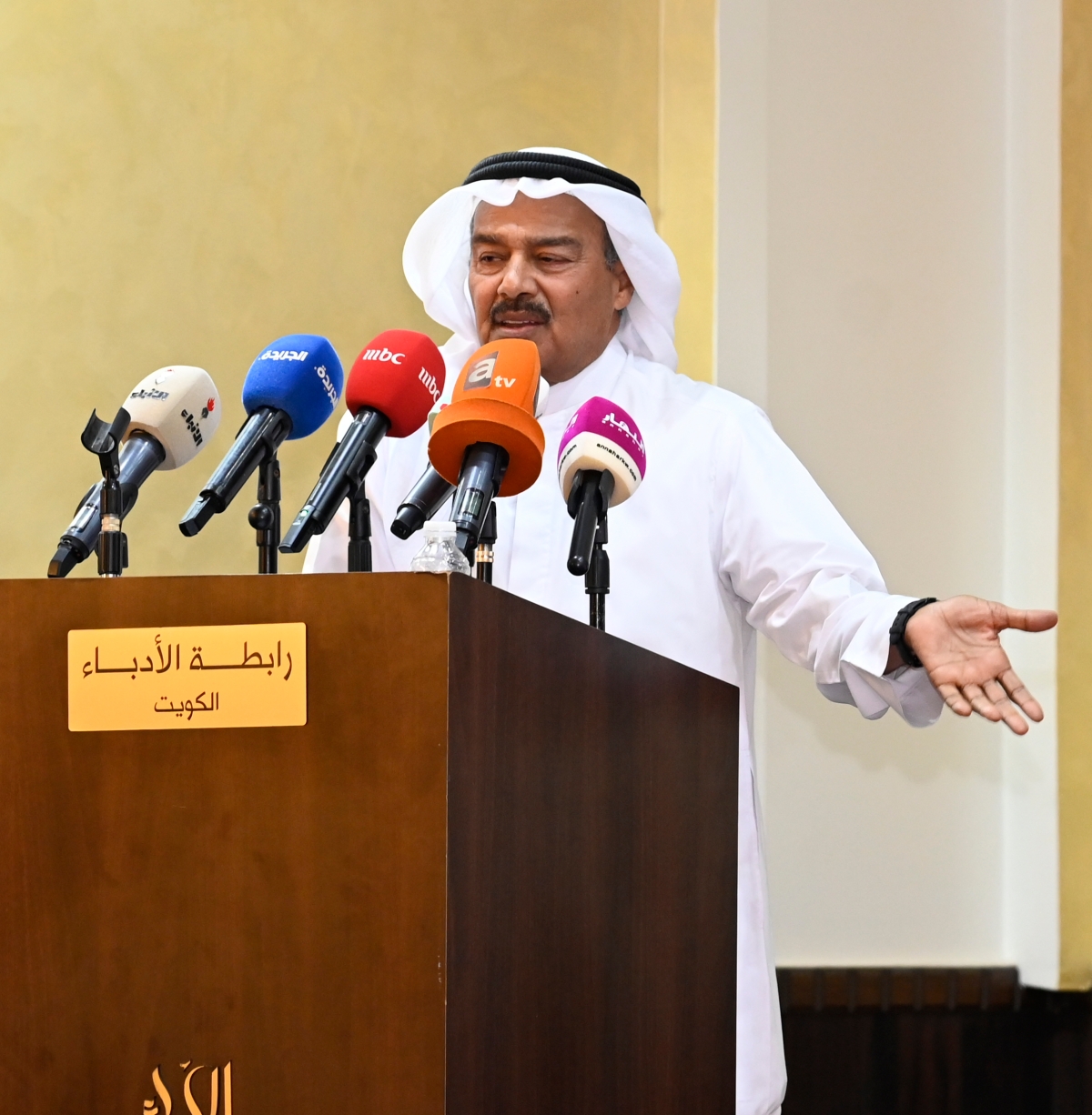 عبدالرحمن العقل