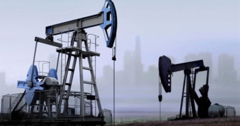 النفط يصعد وسط تقارير عن عزم أميركا تمديد السيطرة البحرية على إيران 