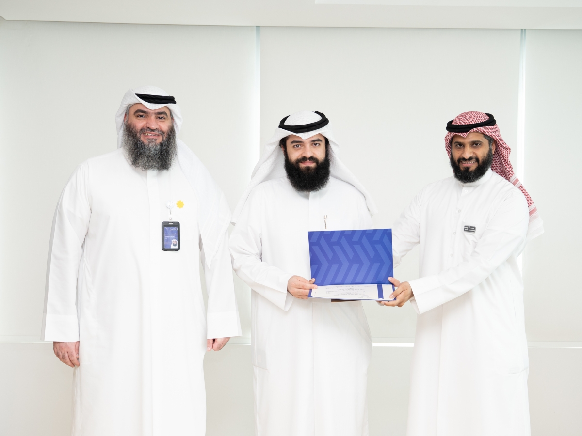 تكريم فائز آخر