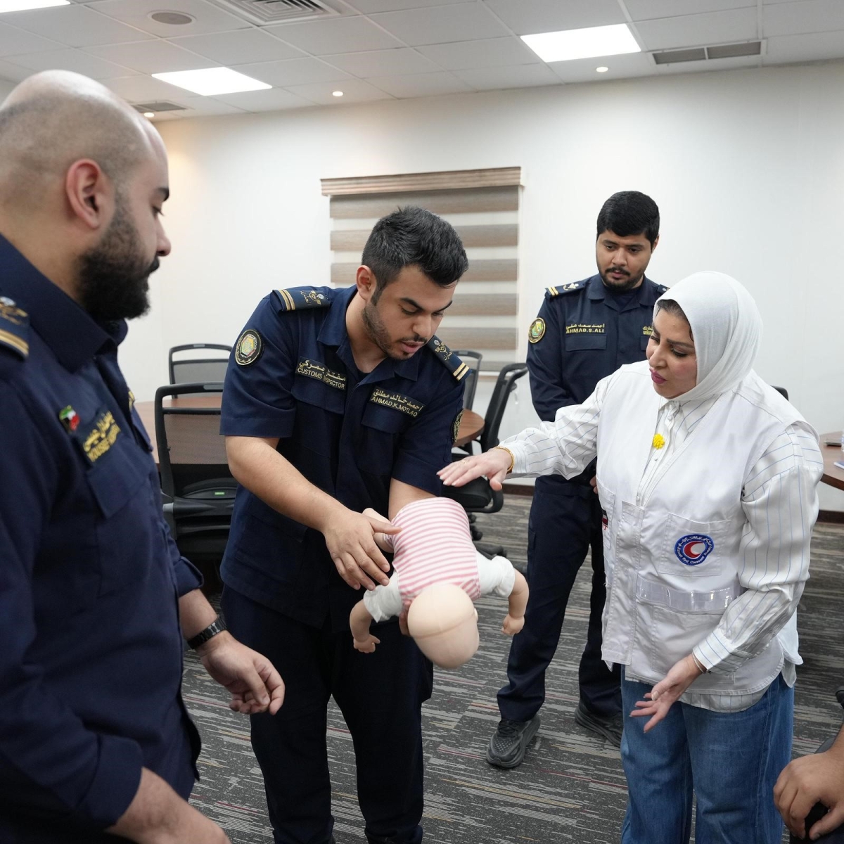 جانب من التدريب على الإسعافات الأولية