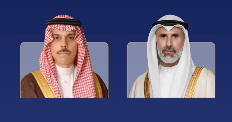 الكويت – وبحث وزير الخارجية مع نظيره السعودي تطورات الأحداث الجارية في المنطقة