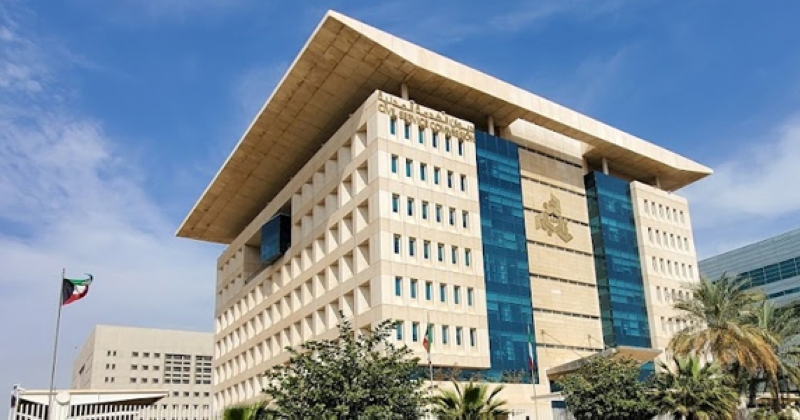ديوان الخدمة المدنية يمدد وقف النقل والندب والإعارة الحكومية لسنة