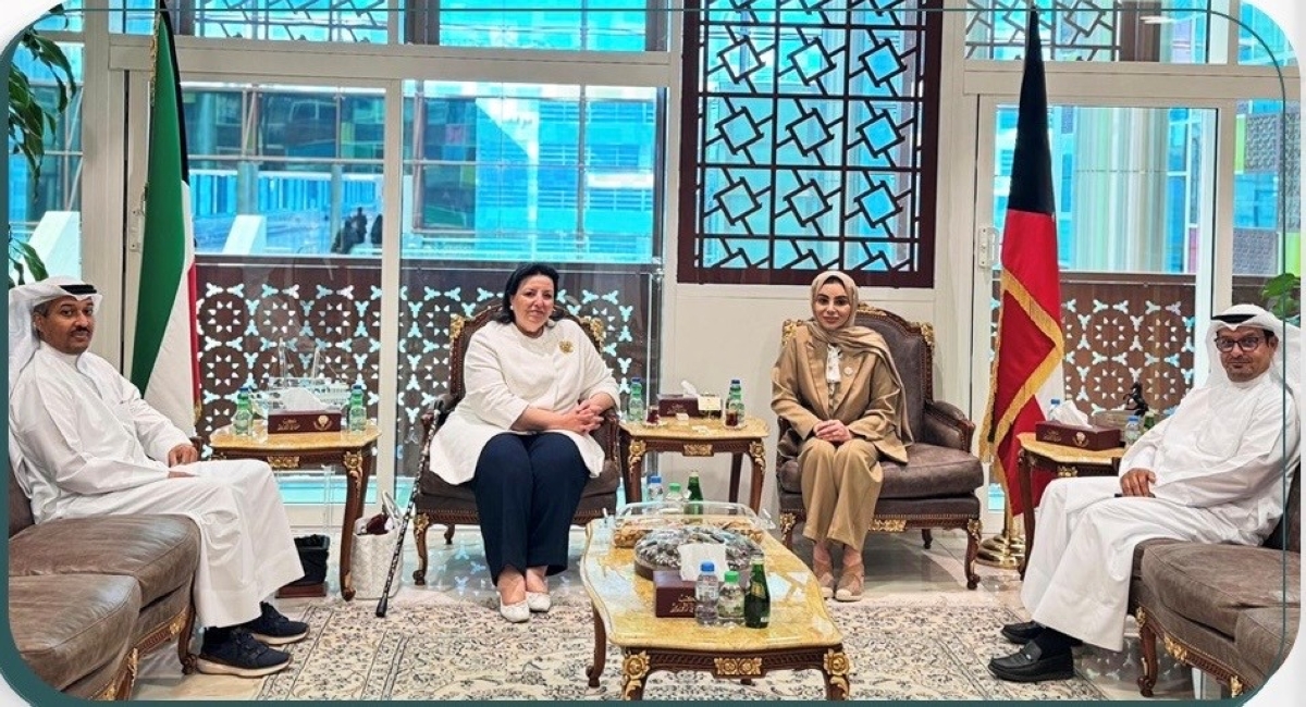 الحويلة خلال استقبالها ممثلي اتحاد المدارس الخاصة