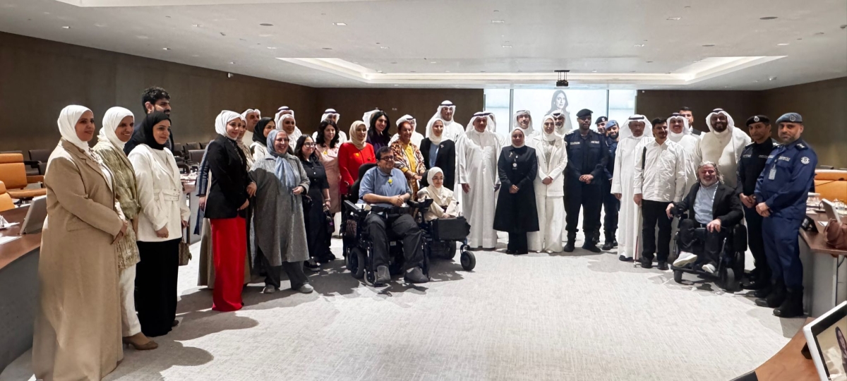  صورة جماعية للمشاركين في الورشة (تصوير نايف العقلة)
