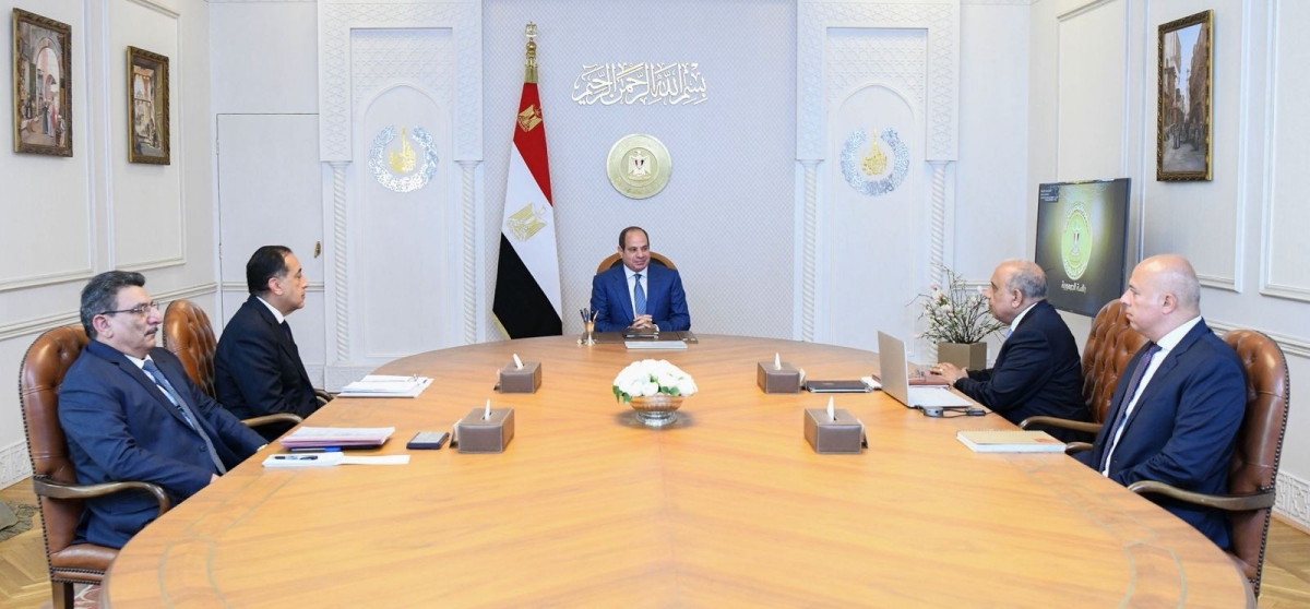 السيسي يطالب بتذليل الصعوبات والتحديات