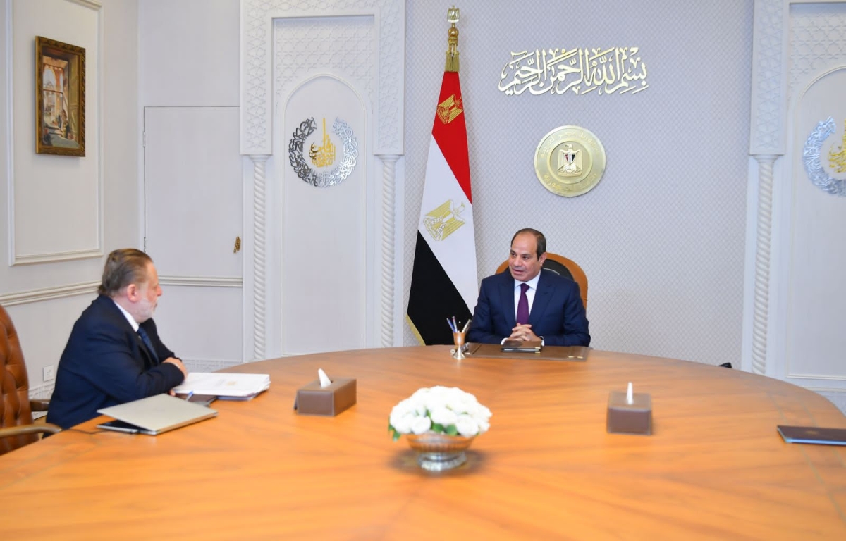 السيسي يطلع على عدد من المحاور المتعلقة بأداء الاقتصاد