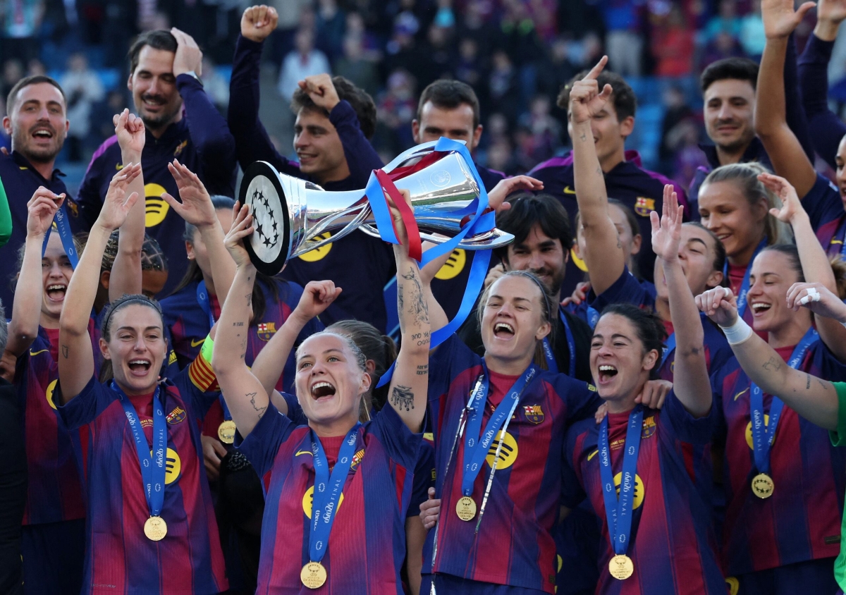 فريق برشلونة بطل أوروبا للسيدات