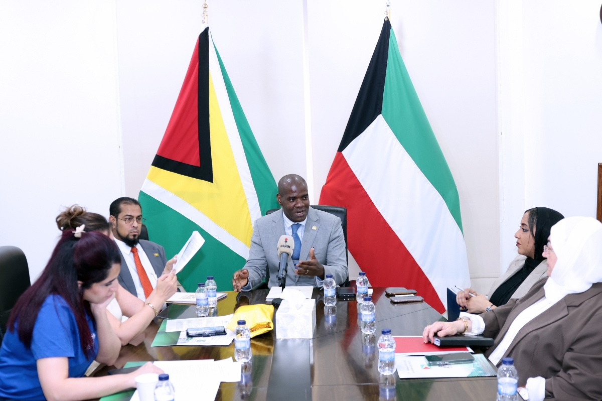 جانب من المؤتمر الصحافي