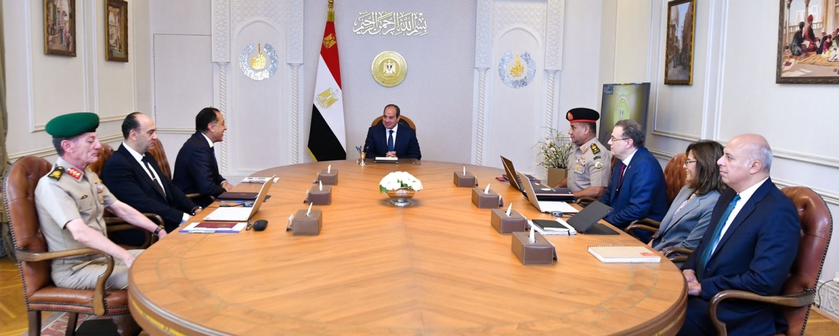 السيسي بحث تطوير الجهاز الإداري للدولة مع قيادات حكومية