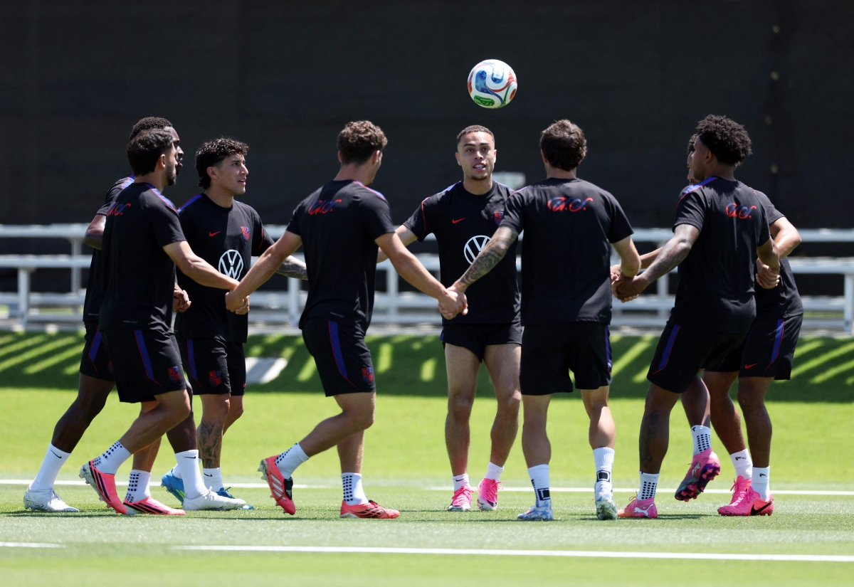 لاعبو المنتخب الأمريكي خلال مرانهم الأخير
