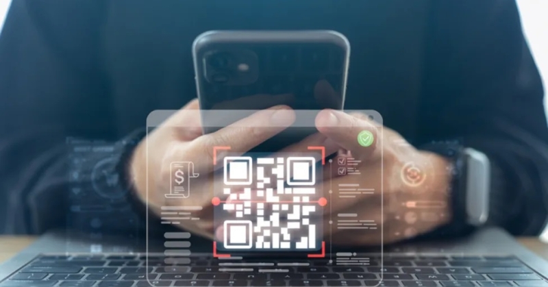 كيف تمسح رمز «QR» الظاهر على شاشة هاتفك دون استخدام هاتف آخر