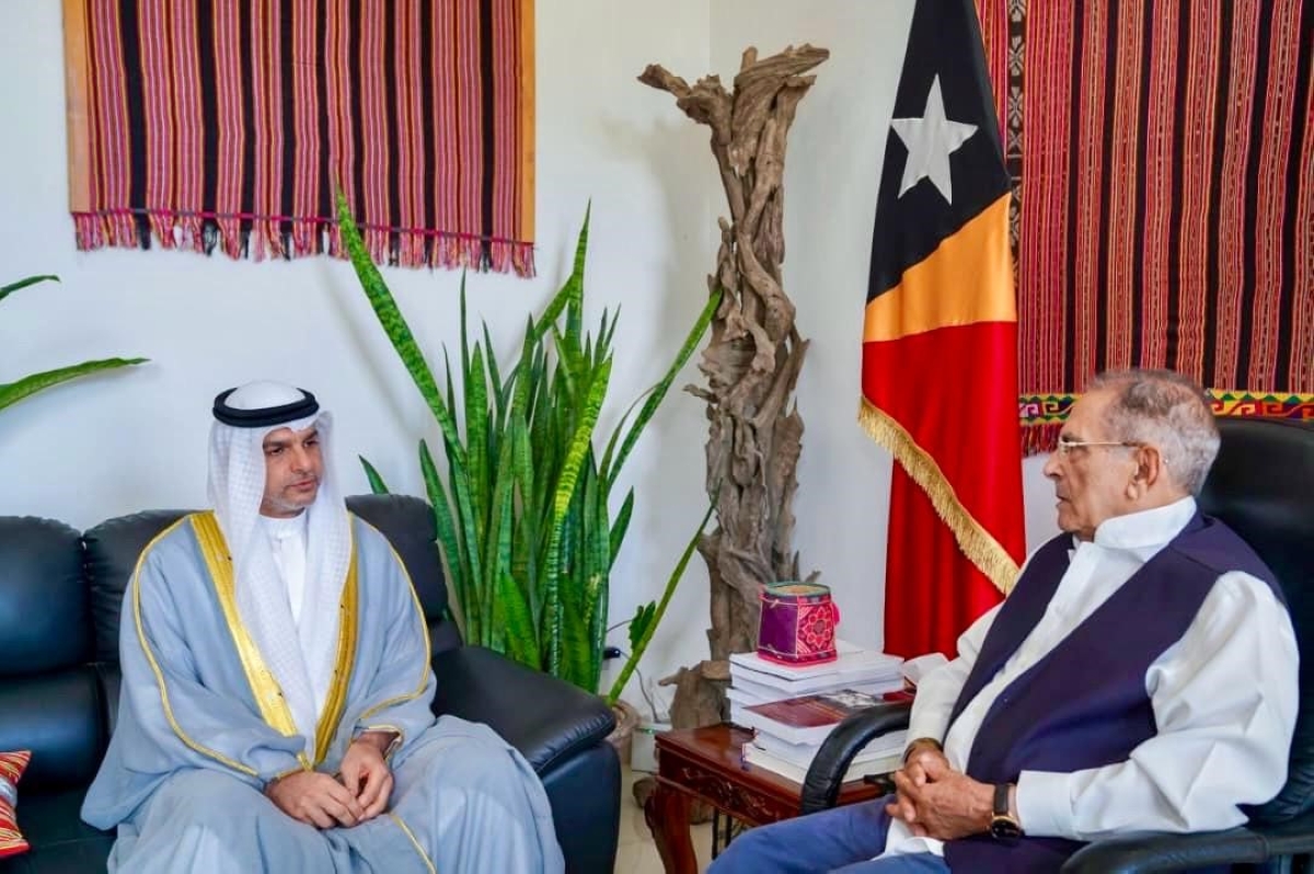 رئيس تيمور الشرقية مستقبلاً السفير خالد الياسين
