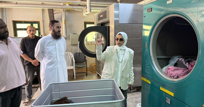 الكويت – وزير الشؤون يحيل المسؤولين إلى التحقيق خلال زيارة مفاجئة لأحد مراكز الرعاية الكويت – وزير الشؤون يحيل المسؤولين إلى التحقيق خلال زيارة مفاجئة لأحد مراكز الرعاية