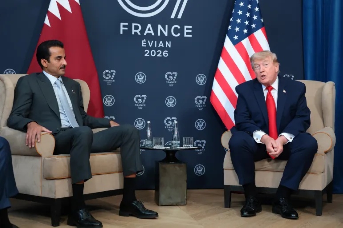 ترامب وتميم بن حمد خلال لقائهما في إيفيان