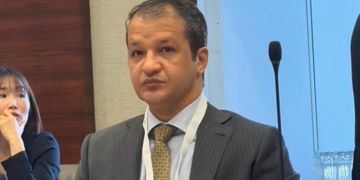 نواف العنزي