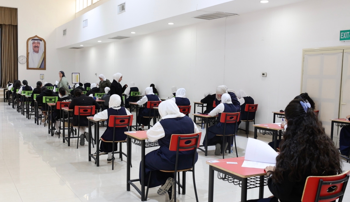  طالبات ثانوية قرطبة يؤدين اختبارهن
