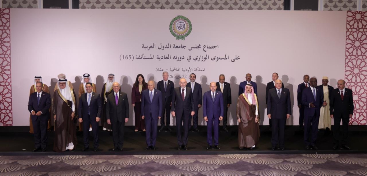 صورة جماعية لوزراء الخارجية العرب في عمان 
